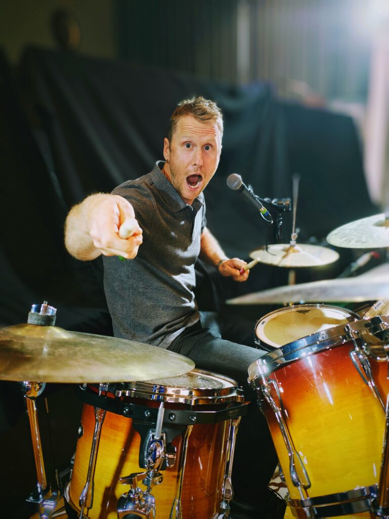 Review: Brett Ashby – La Luna